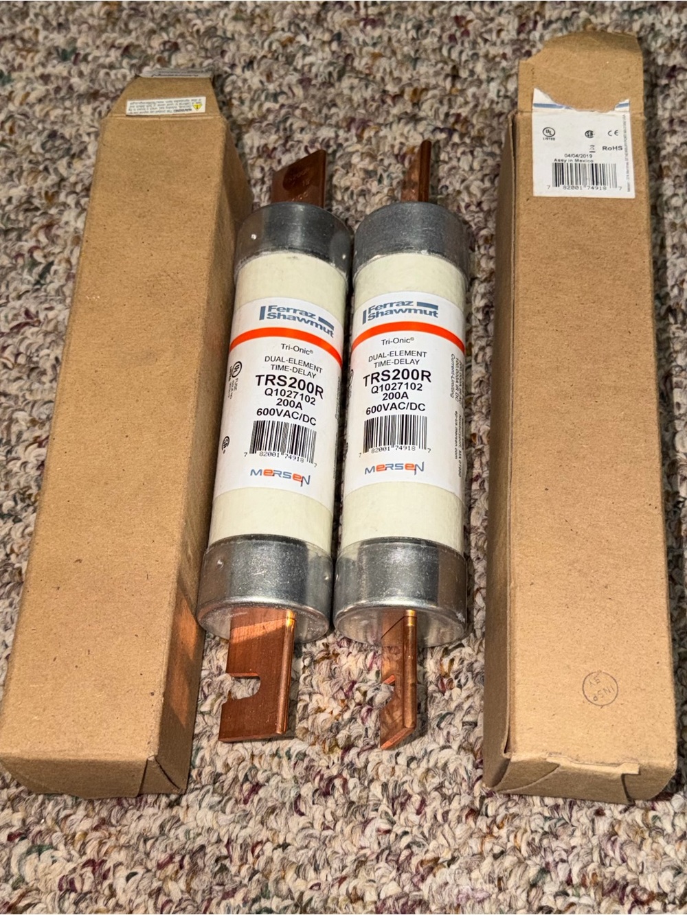 NIB Lot of 2 Mersen Ferraz Shawmut TRS200R Tri-Onic Time-Delay Class RK5 Fuse